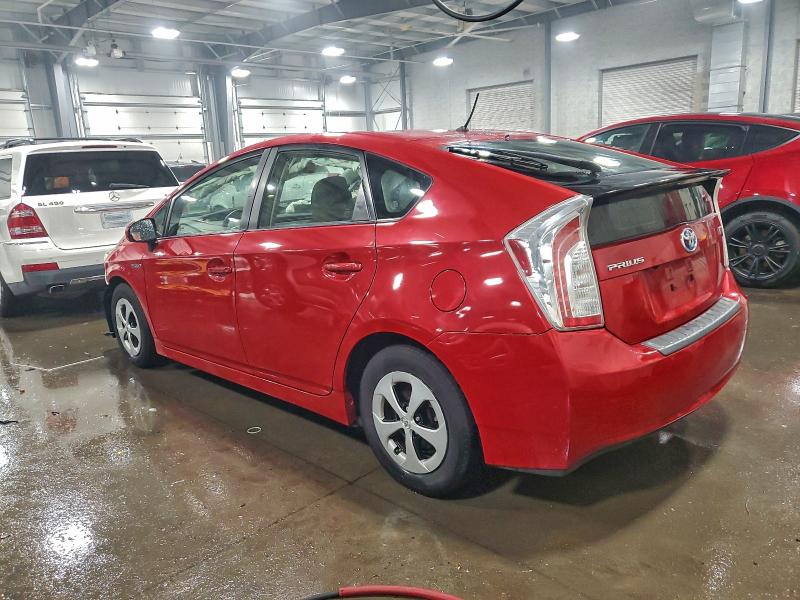 Фото 2 - TOYOTA PRIUS