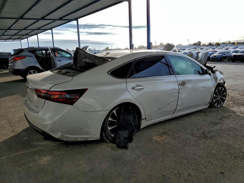 Фото 3 - TOYOTA AVALON