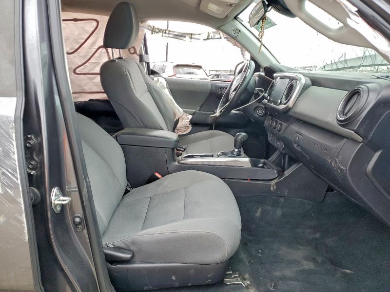 Фото 7 - TOYOTA TACOMA