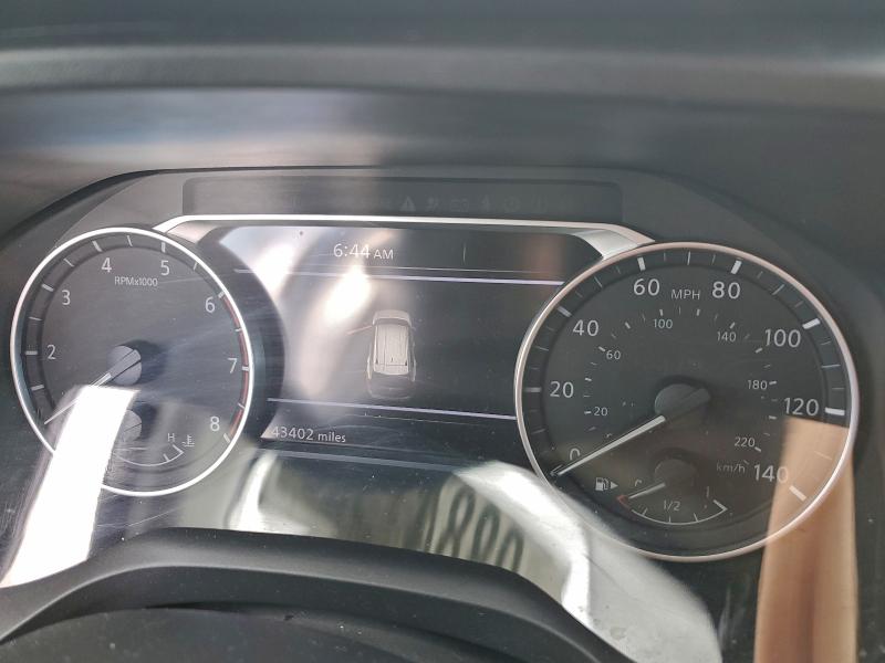 Фото 9 - NISSAN ROGUE