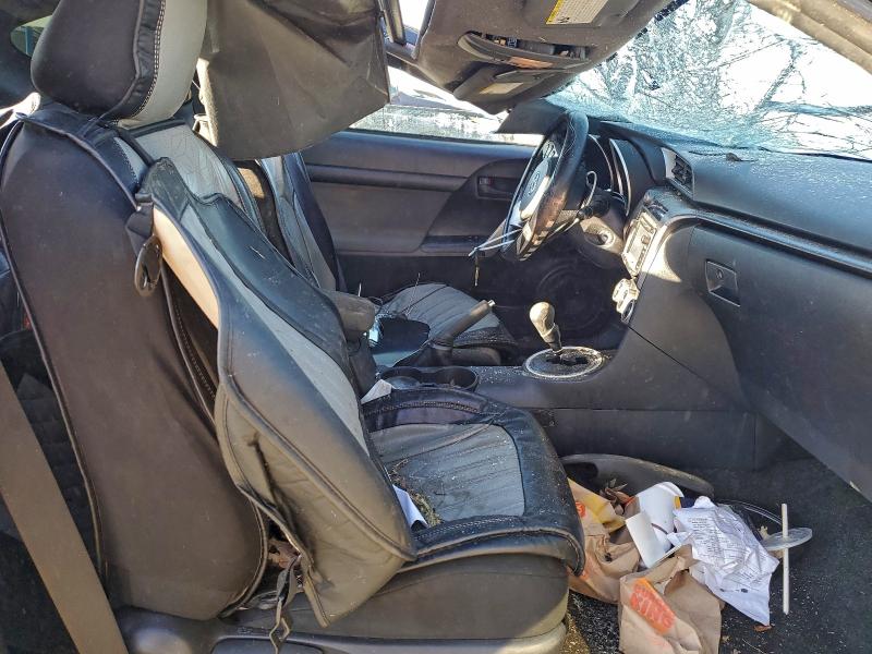 Фото 10 - TOYOTA SCION