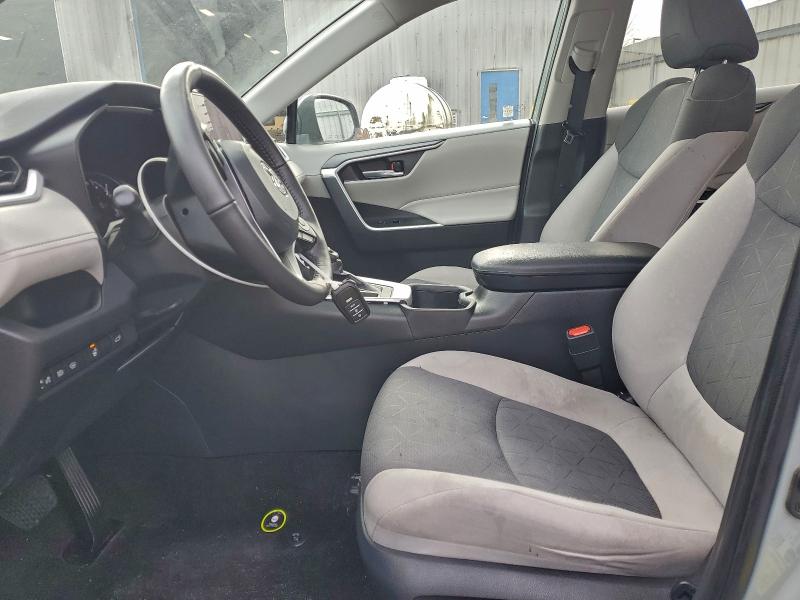 Фото 7 - TOYOTA RAV4