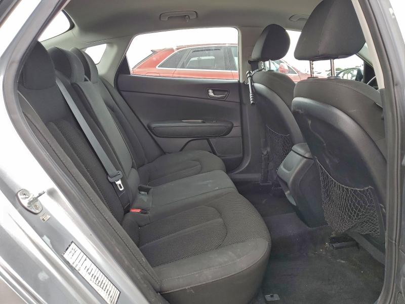 Фото 10 - KIA OPTIMA