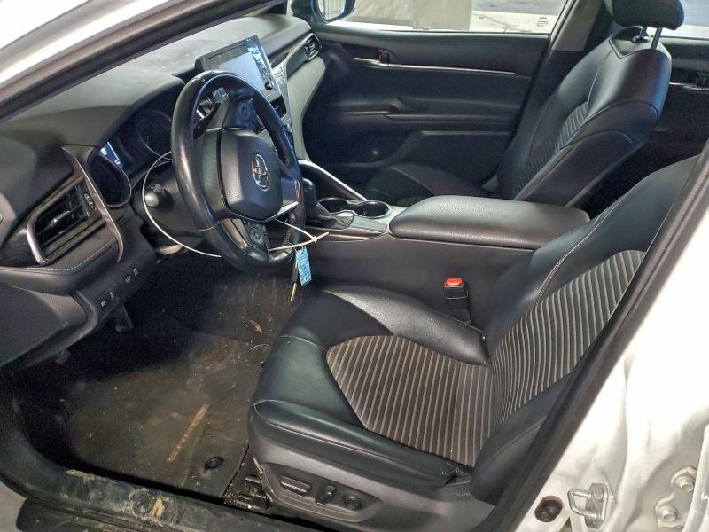 Фото 7 - TOYOTA CAMRY