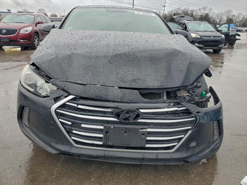 Фото 5 - HYUNDAI ELANTRA