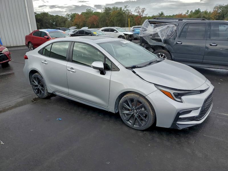 Фото 4 - TOYOTA COROLLA