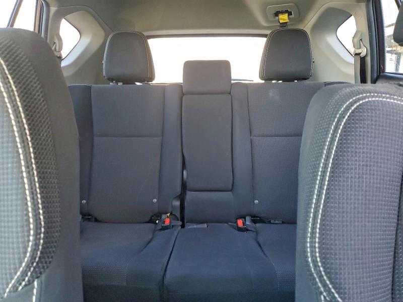 Фото 10 - TOYOTA RAV4