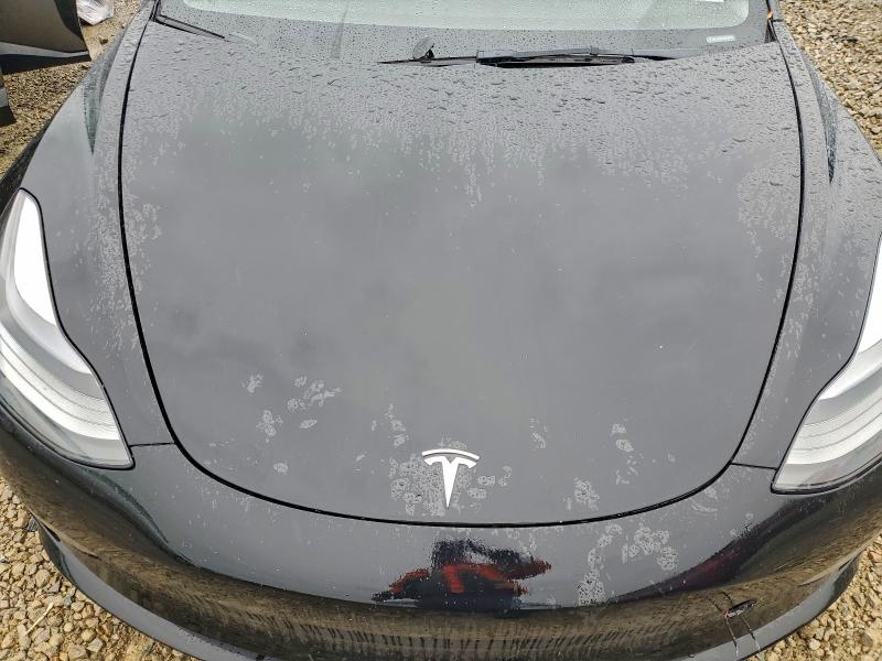 Фото 11 - TESLA MODEL 3