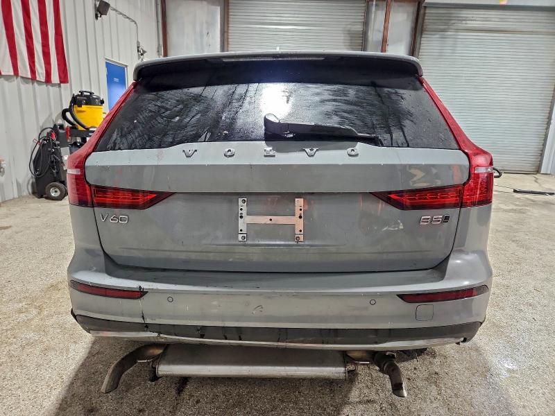 Фото 6 - VOLVO V60