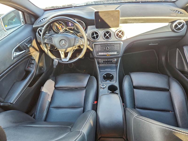 Фото 8 - MERCEDES-BENZ GLA-CLASS