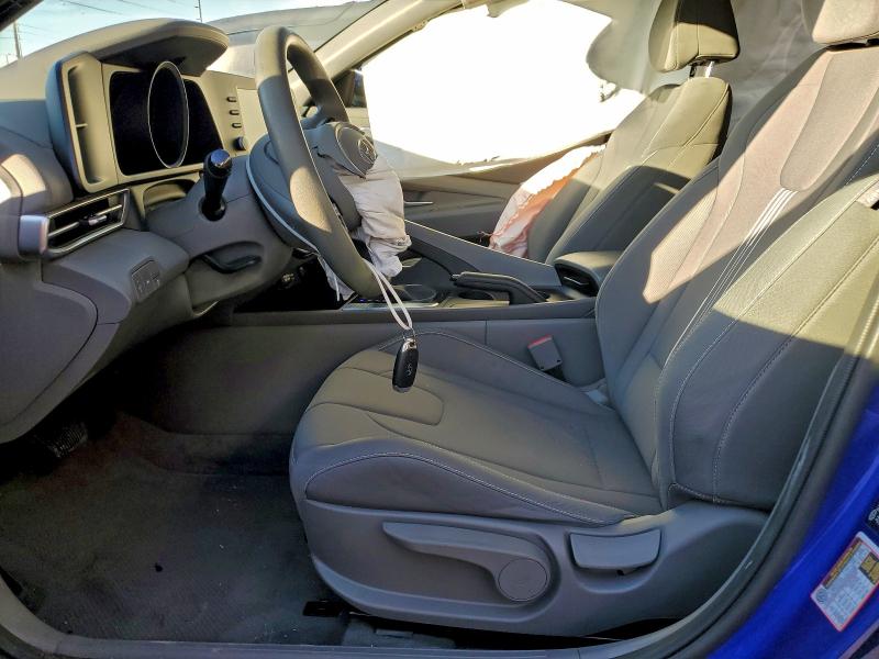 Фото 7 - HYUNDAI ELANTRA