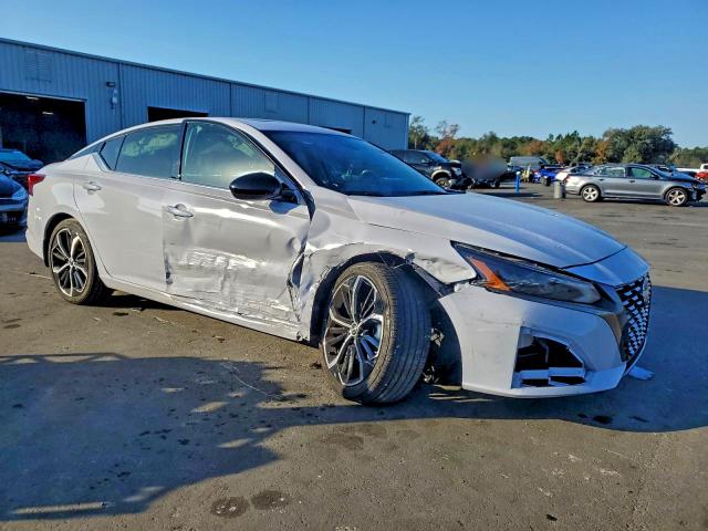 Фото 4 - NISSAN ALTIMA