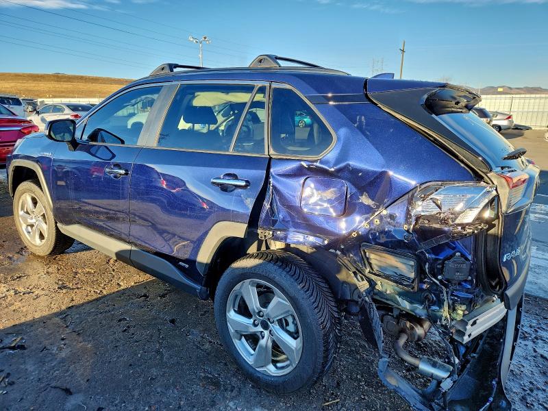 Фото 2 - TOYOTA RAV4