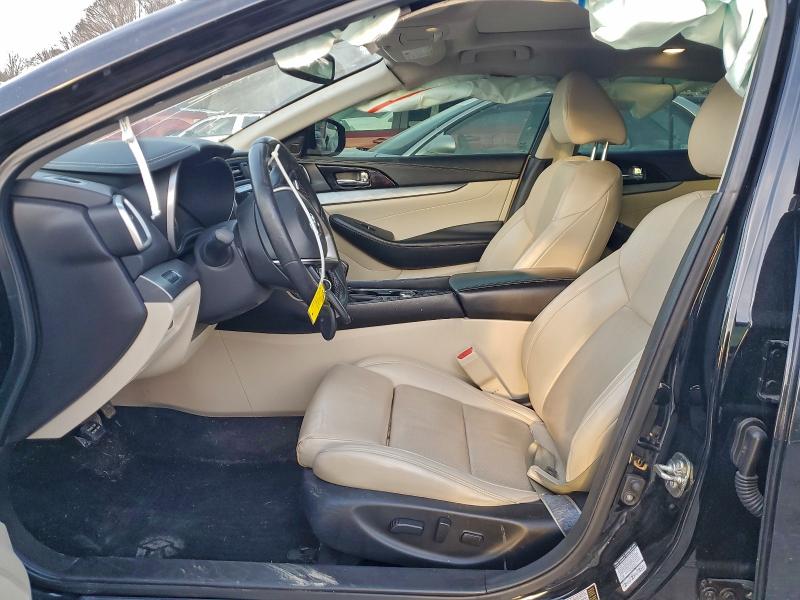 Фото 7 - NISSAN MAXIMA