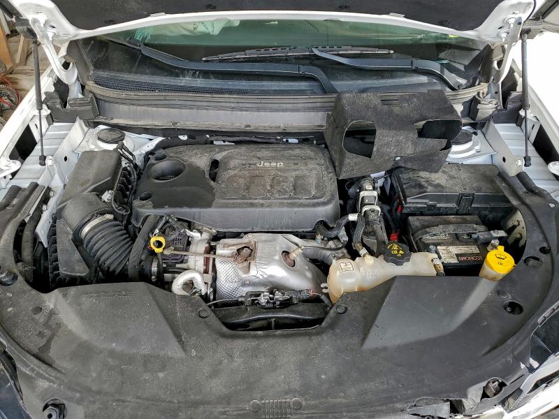 Фото 12 - JEEP CHEROKEE