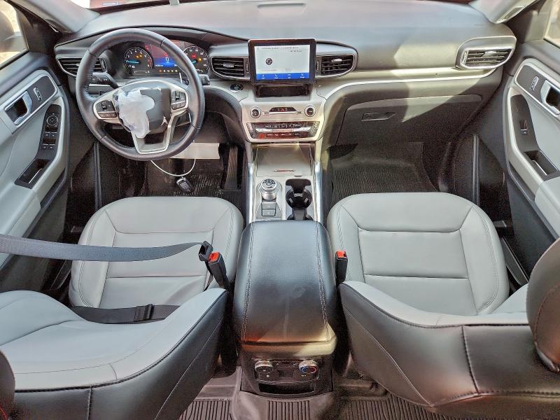 Фото 8 - FORD EXPLORER