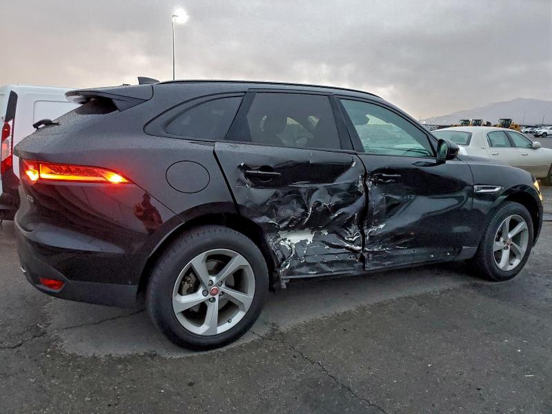 Фото 3 - JAGUAR F-PACE