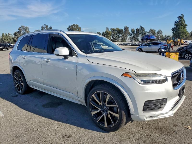 Фото 4 - VOLVO XC90