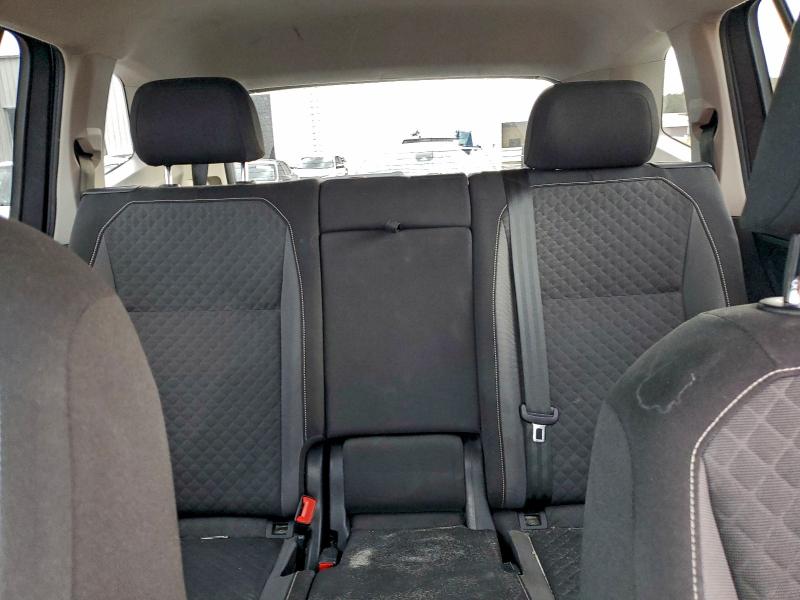 Фото 10 - VOLKSWAGEN TIGUAN