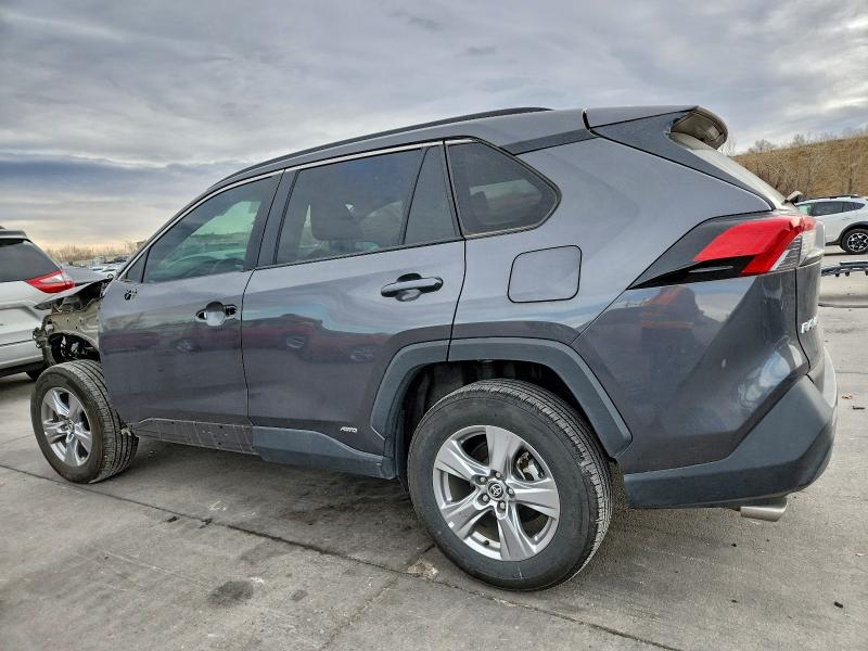 Фото 2 - TOYOTA RAV4