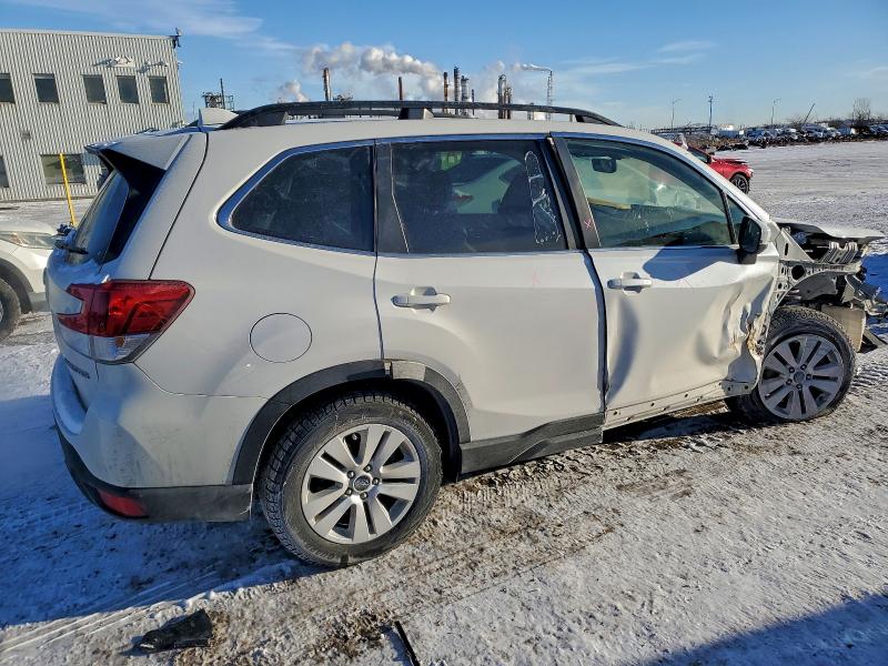 Фото 3 - SUBARU FORESTER