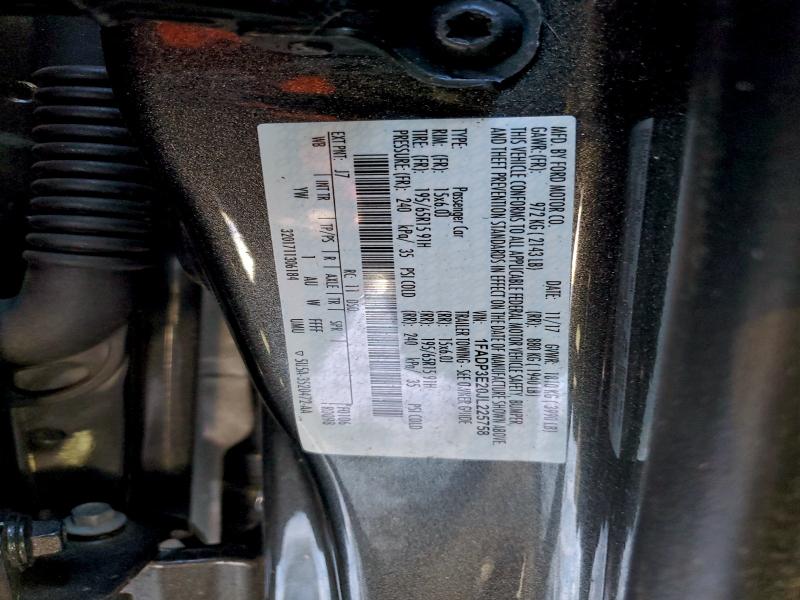 Фото 12 - FORD FOCUS