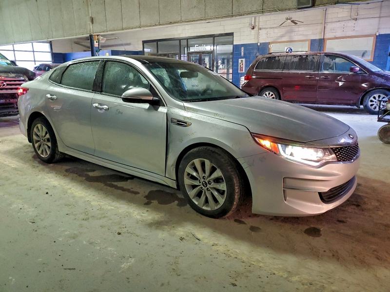 Фото 4 - KIA OPTIMA