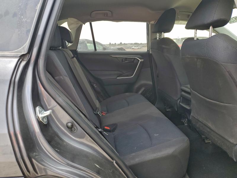 Фото 11 - TOYOTA RAV4