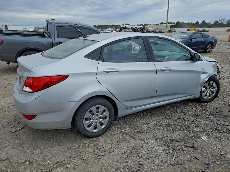 Фото 3 - HYUNDAI ACCENT