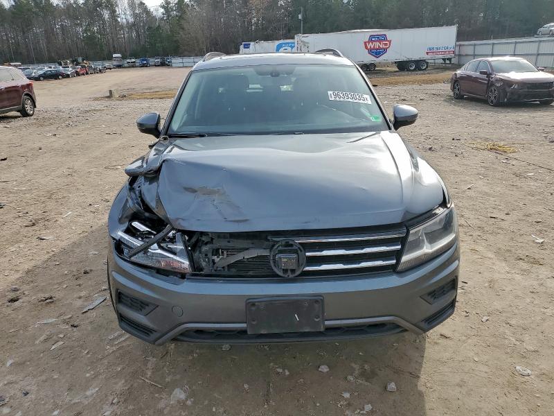 VOLKSWAGEN TIGUAN 2021 VIN 3VV3B7AX1MM112399