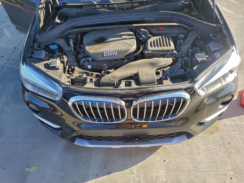 Фото 11 - BMW X1