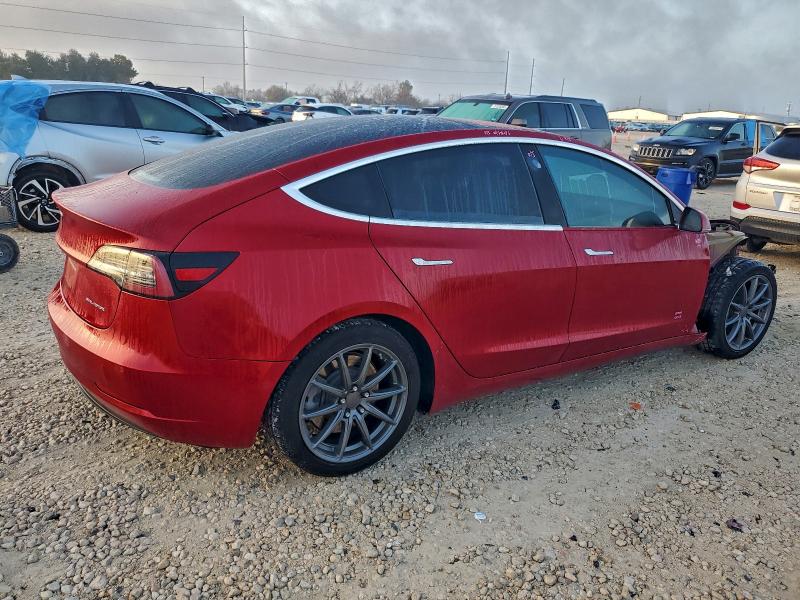 Фото 3 - TESLA MODEL 3