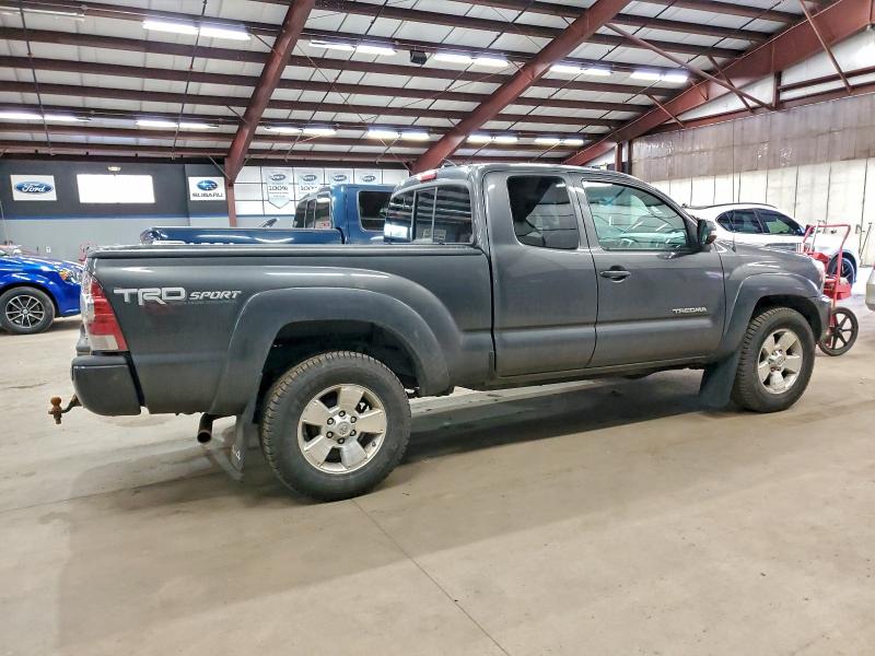 Фото 3 - TOYOTA TACOMA