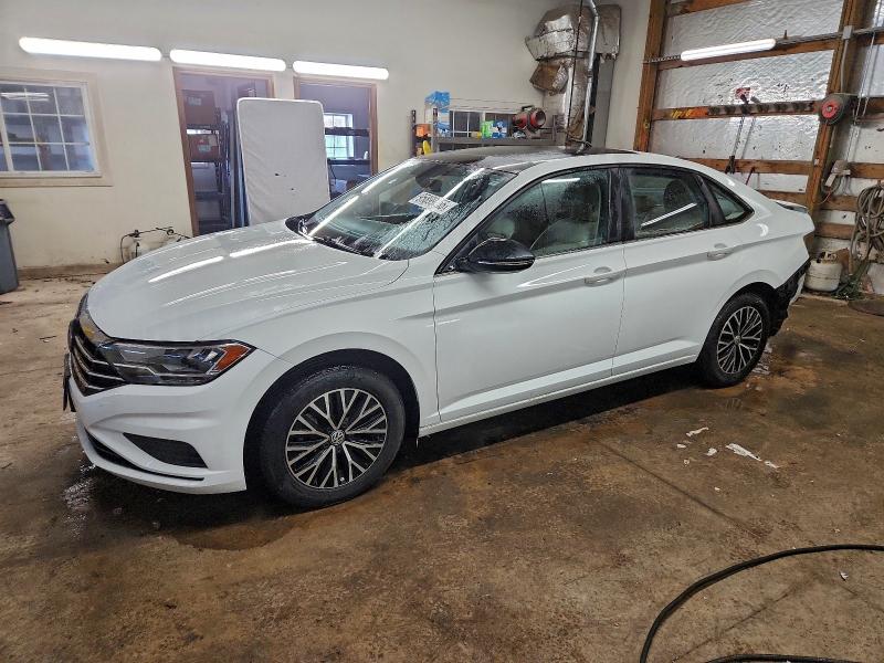 Фото 1 - VOLKSWAGEN JETTA