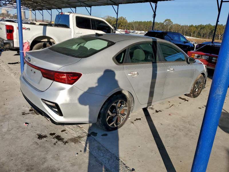 Фото 3 - KIA FORTE