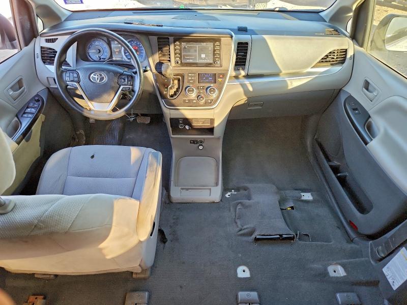 Фото 8 - TOYOTA SIENNA