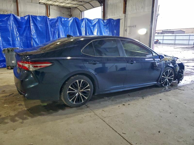 Фото 3 - TOYOTA CAMRY