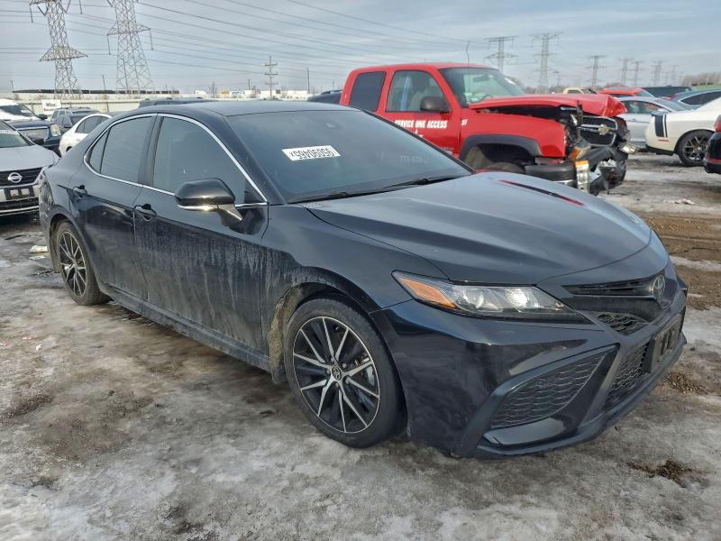 Фото 4 - TOYOTA CAMRY