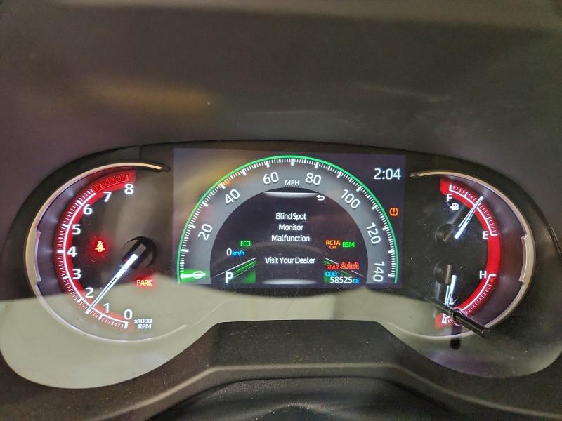 Фото 9 - TOYOTA RAV4