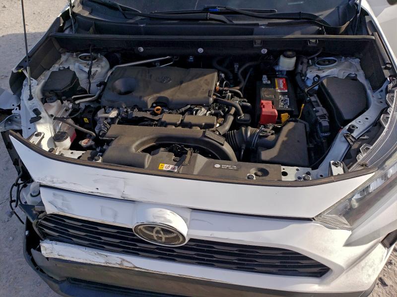 Фото 12 - TOYOTA RAV4