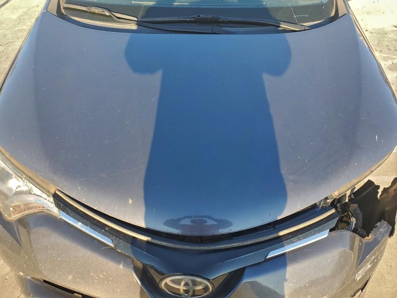 Фото 12 - TOYOTA RAV4