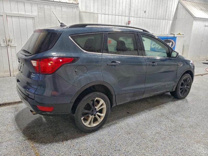 Фото 3 - FORD ESCAPE
