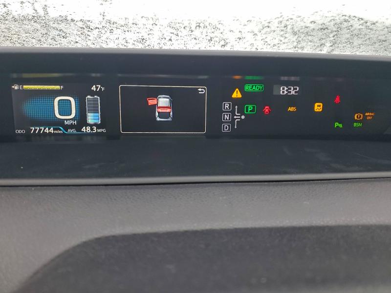 Фото 9 - TOYOTA PRIUS