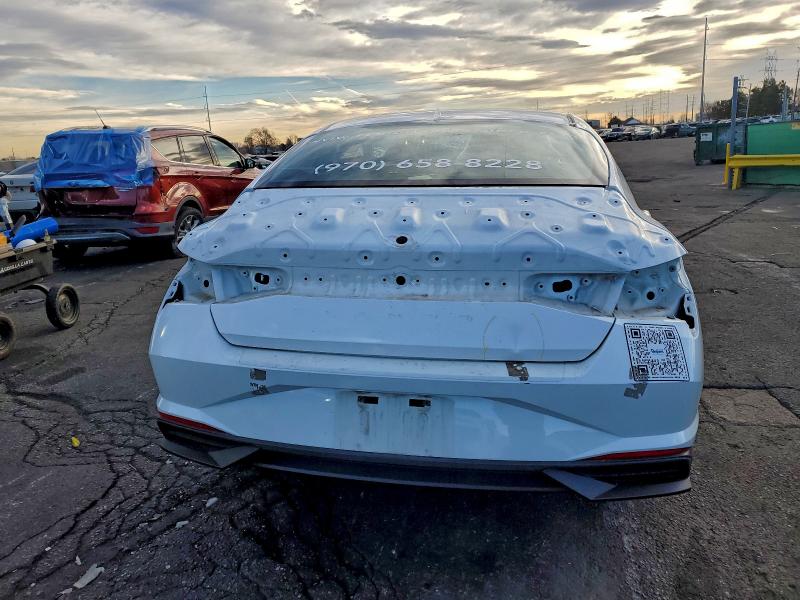 Фото 6 - HYUNDAI ELANTRA