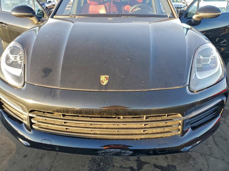 Фото 12 - PORSCHE CAYENNE