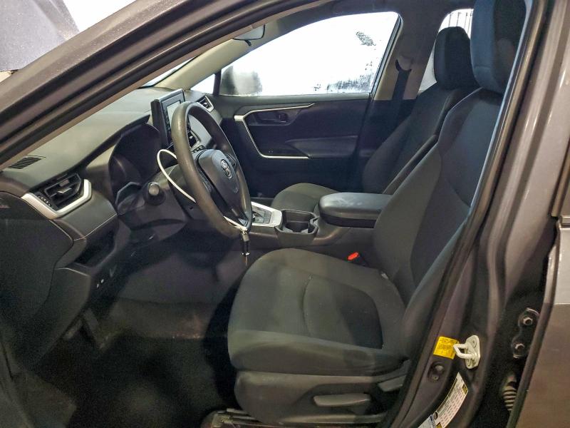 Фото 7 - TOYOTA RAV4