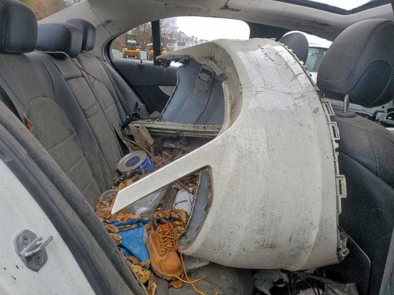 Фото 10 - MERCEDES-BENZ C-CLASS