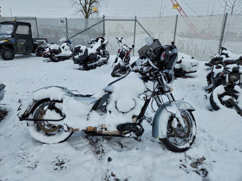 HARLEY-DAVIDSON FL 2014