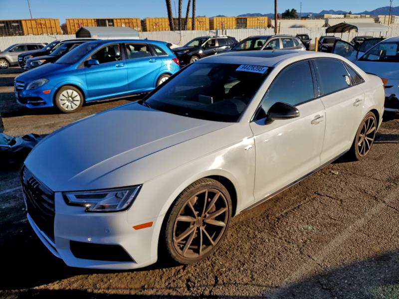 Фото 1 - AUDI A4