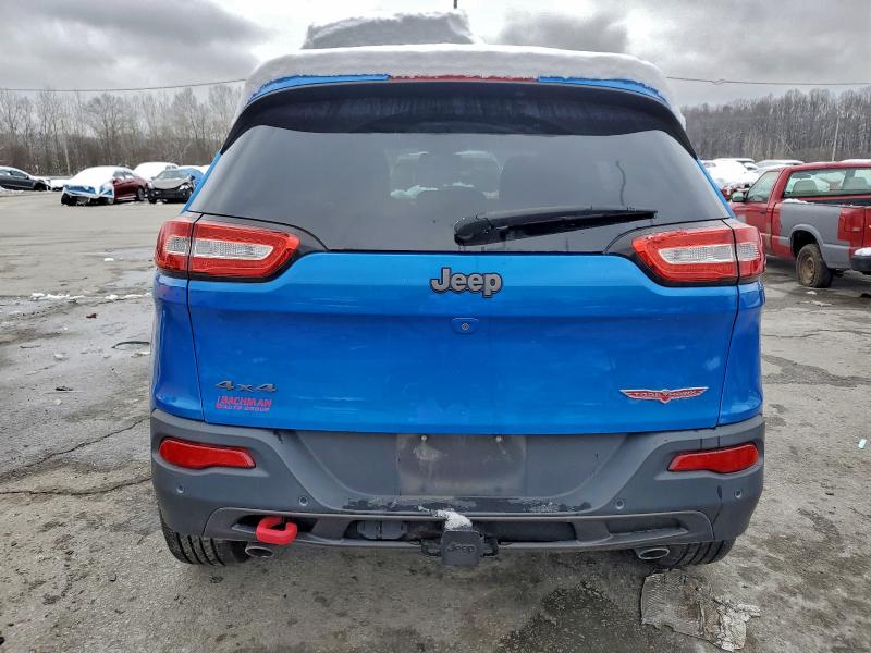Фото 6 - JEEP CHEROKEE